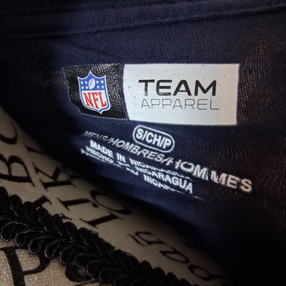 NFL Team Apparel Womens Small Navy Shirt - Picture 2 of 4
